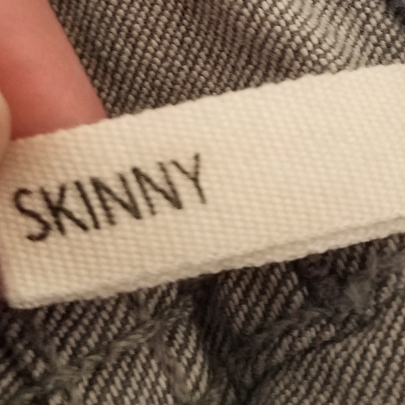 Rag & Bone Skinny Jeans - Picture 8 of 11